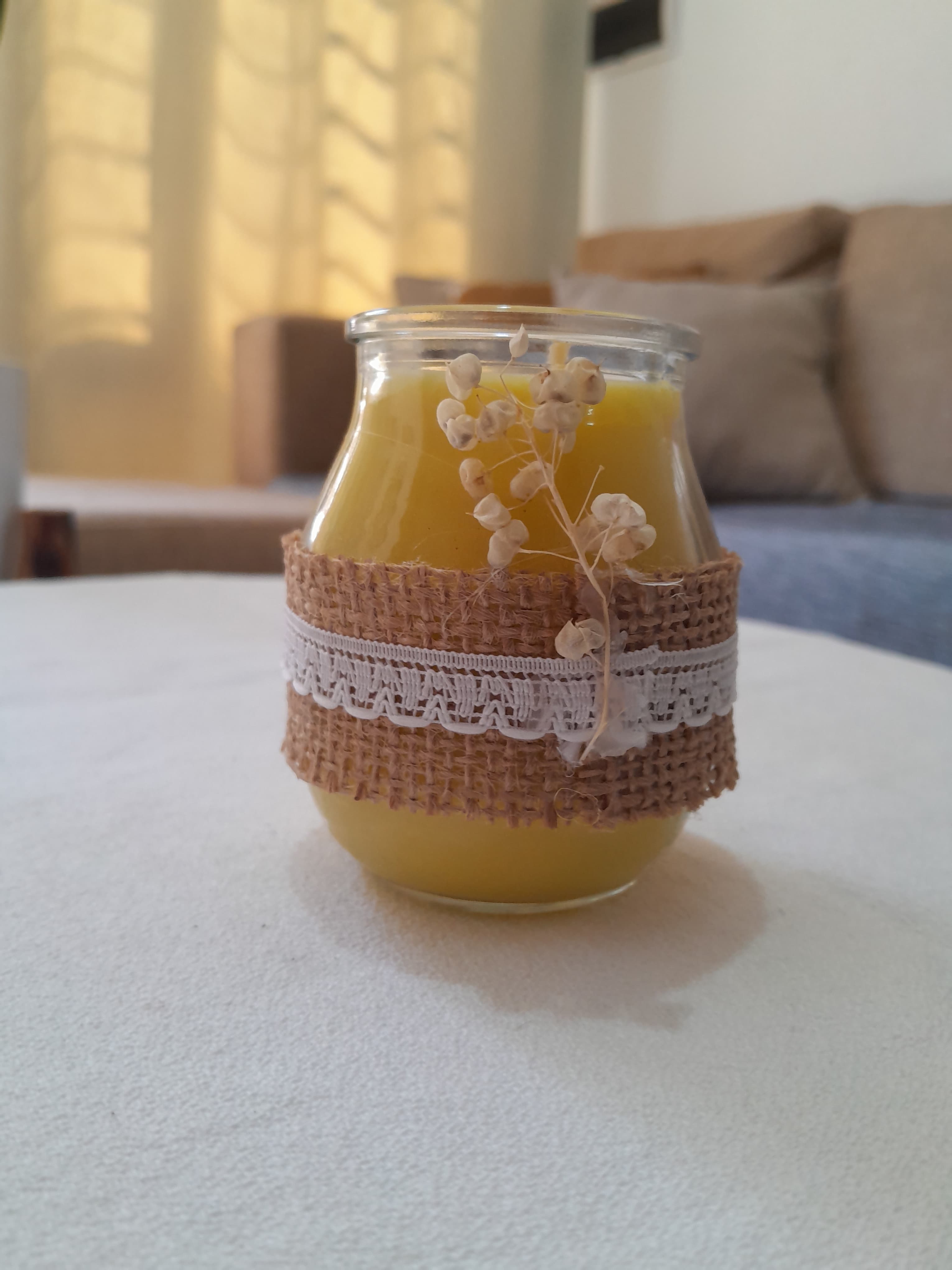 Vela en Frasco con decoración 1