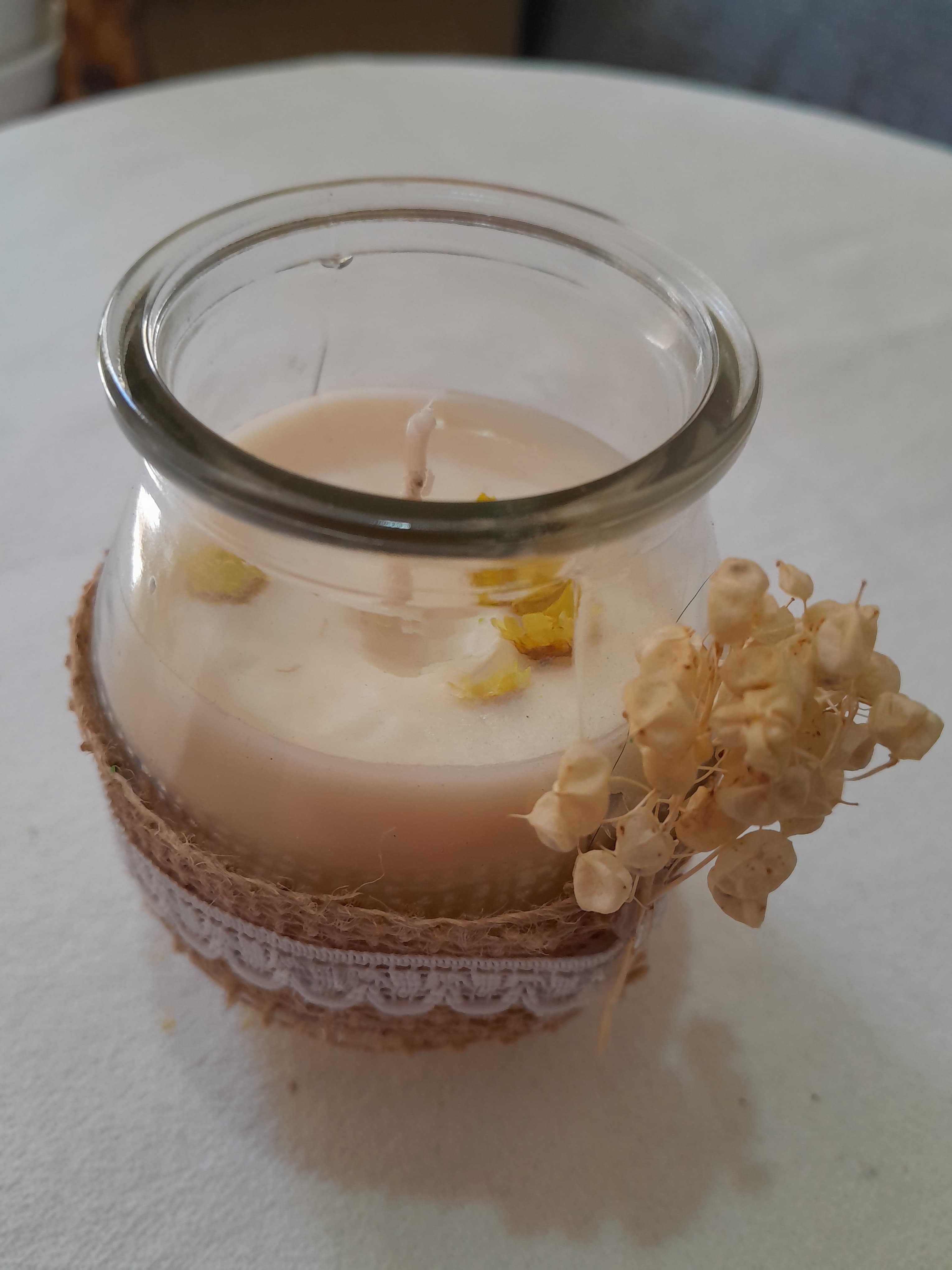 Vela en Frasco con decoración 1